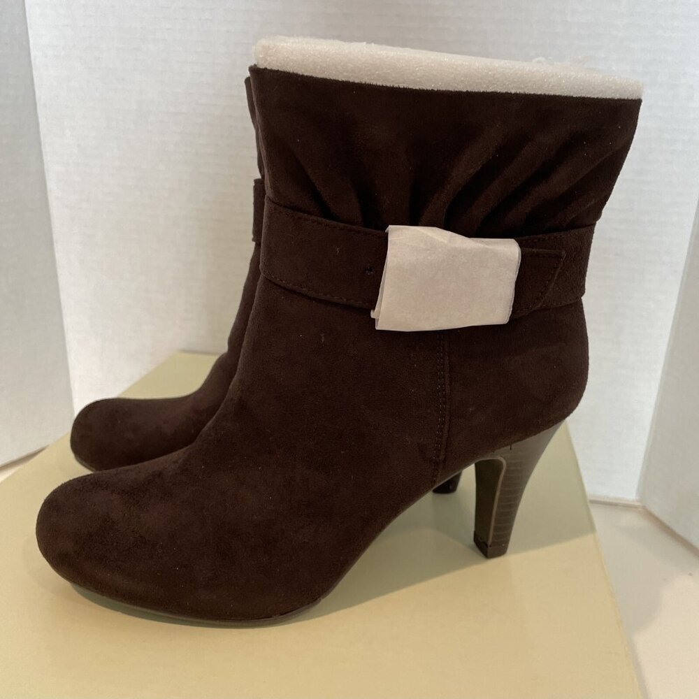 Laura Ashley Faux Suede Booties Heels Women's 6.5 Chocolate Buckle Heritage NIB - Picture 5 of 13
